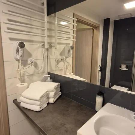 Czarna Gora Ischgl 13 Z Widokiem Na Gory - Fv - Bikeroom Daire *